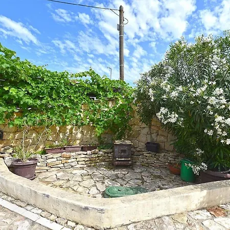 Fuer 2 Personen Ca 40 Qm In Barbariga, Istrien Istrische Riviera Apartment *